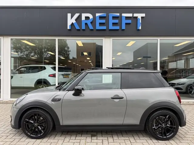 MINI 3-Deurs 2.0 Cooper S Pepper Panorama | Zwart optiek