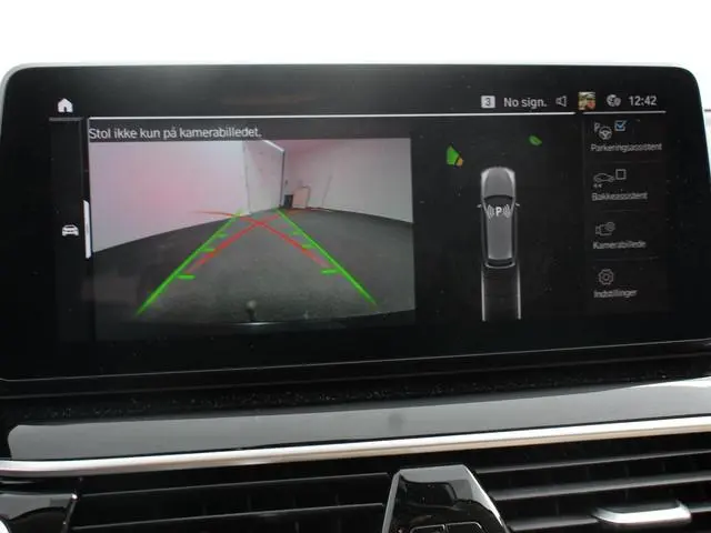 BMW 5-serie Touring 530e High Executive Automaat SoH 88% Trekhaak Leder Navigatie Camera Adaptive Cr...