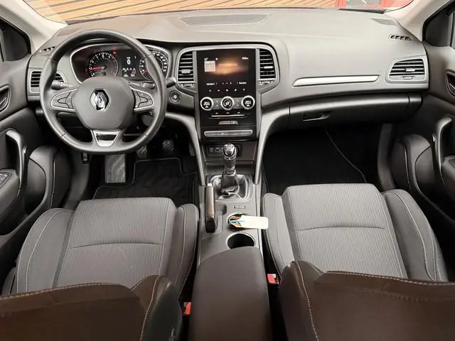 Renault Mégane 1.0 TCe Zen Carplay / Clima / Cruise / Lm Velgen
