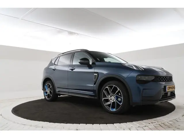 Lynk & Co 01 1.5 zwarte hemel!
