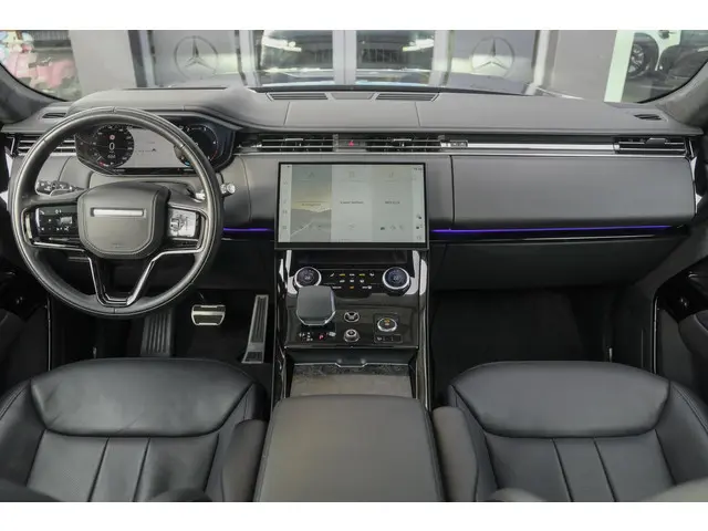 Land Rover Range Rover Sport D350 350pk Autobiography Panoramadak Massage Stoelkoeling Meridian 3d T...
