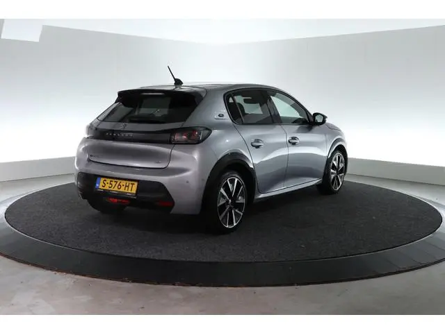 Peugeot e-208 EV GT 350 50 kWh | PANO-DAK | CARPLAY | CAMERA |