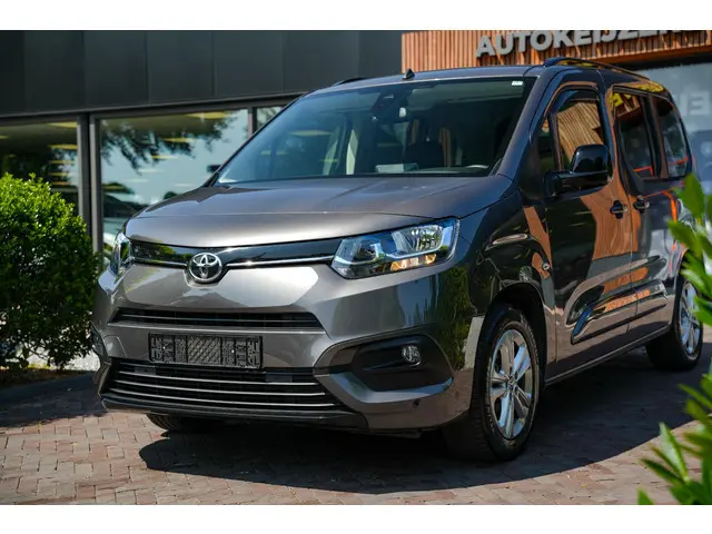 Toyota pro-ace