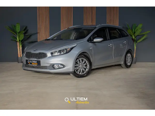Kia cee'd Sportswagon 1.6 GDI | Stoelverwarming Ruim