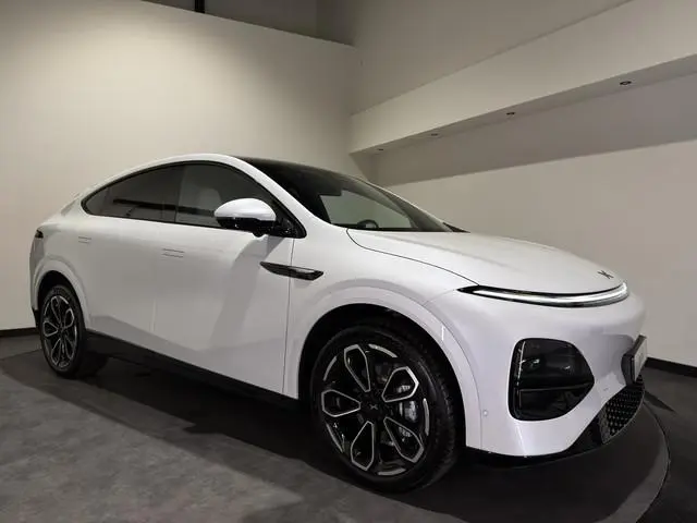 XPENG G6 RWD Long Range | Luxe Wit Interieur