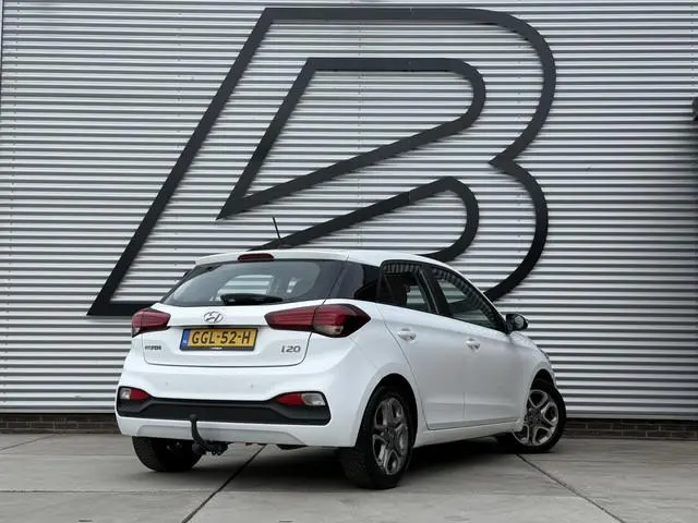 Hyundai i20 1.0 T-GDI Comfort 1e Eigenaar|Navi|Camera|PDC|Airco|Trekhaak|LM Velgen|APK tot 03-2027