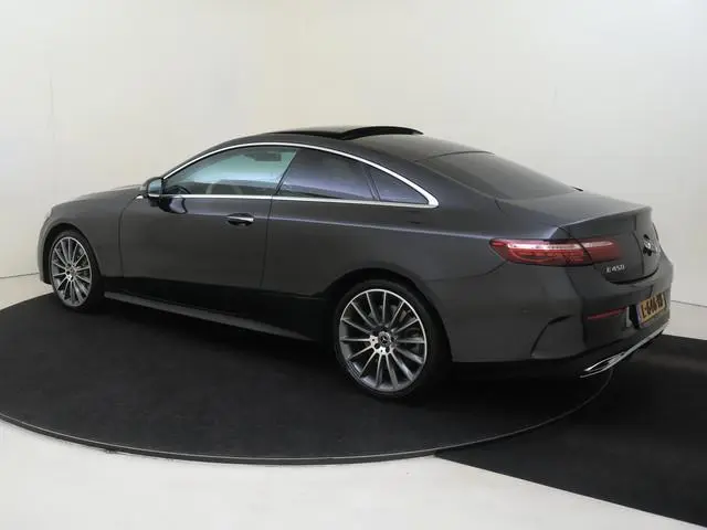Mercedes-Benz E-klasse Coupé 450 4MATIC AMG Line / Premium Plus/ AIRMATIC/ 20 inch/ Burmester/ Memor...