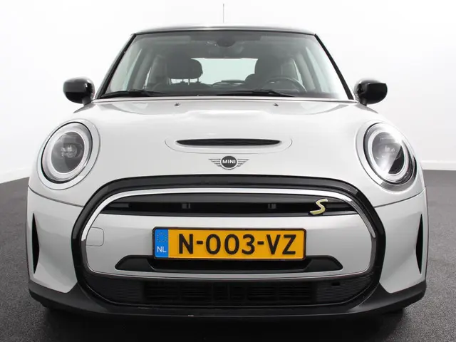 Mini Mini Electric Business Edition 33 kWh SOH 96% | Navigatie | Climate Control | Lichtmetalen Velg...