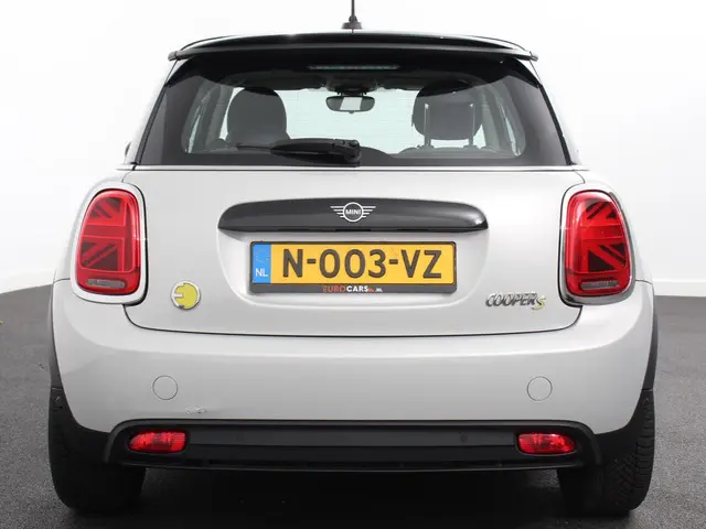 Mini Mini Electric Business Edition 33 kWh SOH 96% | Navigatie | Climate Control | Lichtmetalen Velg...
