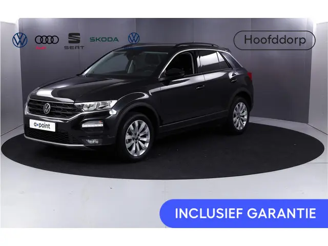 Volkswagen T-Roc 1.5 TSI Style 150 pk Automaat (DSG) | Verlengde garantie | Navigatie | Parkeersenso...