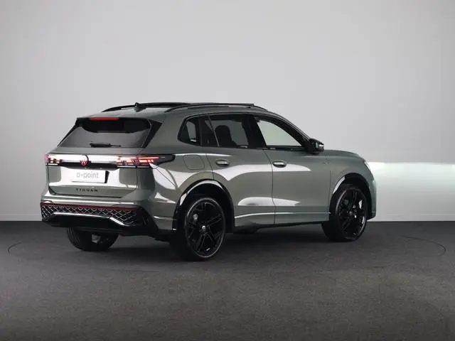 Volkswagen Tiguan R-Line Edition 1.5 eHybrid 150 kW / 204 PK SUV 6 v Head-Up Display | Panoramadak |...
