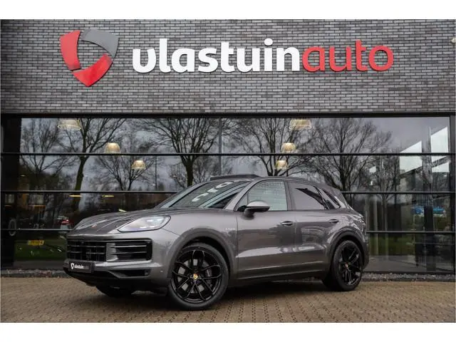 Porsche Cayenne 3.0 E-Hybrid , Panoramadak, Sport Chrono, Luchtvering, Adapt. Cruise, Softclose, HUD...