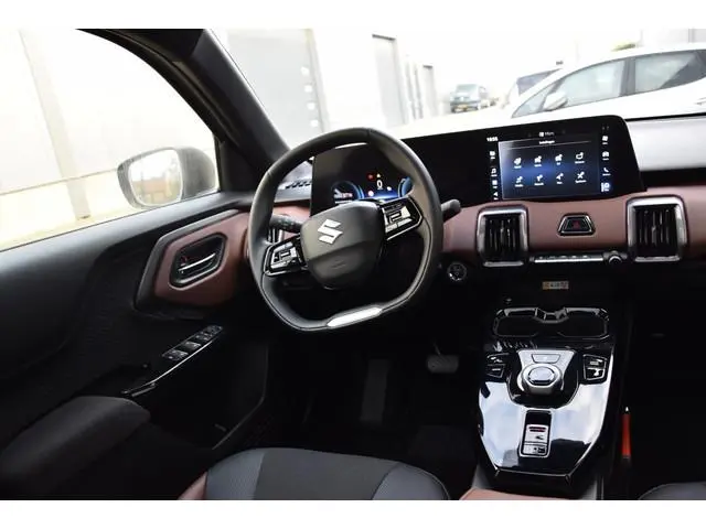 Suzuki e Vitara