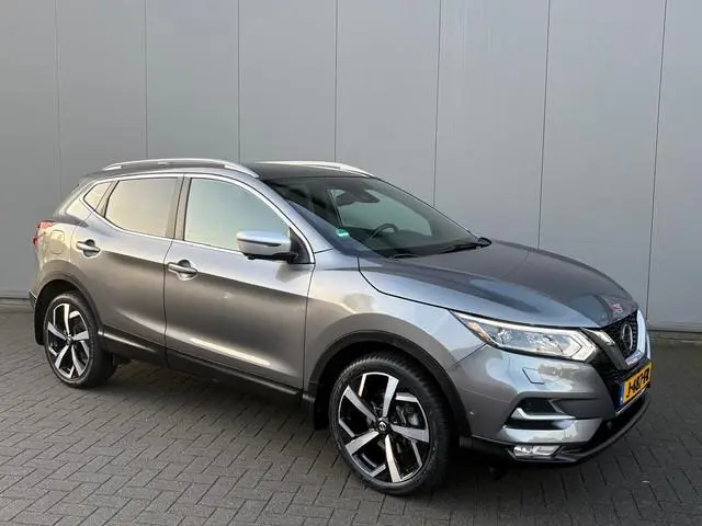 Nissan Qashqai 1.3 DIG-T 160PK Automaat Tekna+ Trekhaak/Navigatie/360-Camera/Panoramadak
