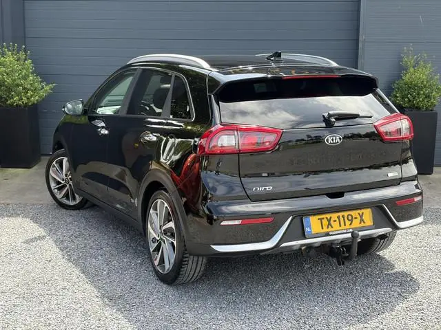 Kia Niro 1.6 GDi Hybrid Design Edition 1e Eigenaar,Trekhaak,Pano,Camera,Carplay,Stoelverw-Stuurverw,...