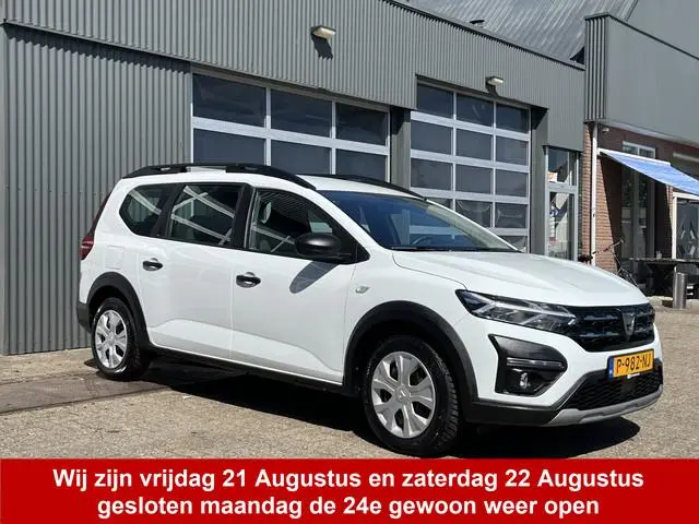 Dacia Jogger 1.0 TCe 110 7-Persoons Airco Cruise controle Trekhaak 1200kg trekgewicht Radio Elektris...