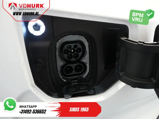 Ford E-Transit Custom