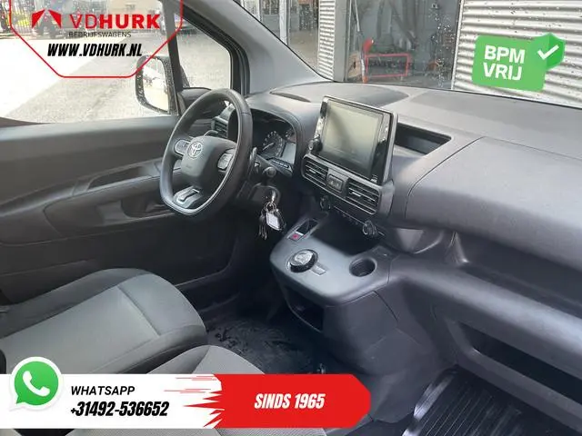 Toyota ProAce City 1.5 130 pk Aut. Carplay/ 3Pers./ Stoelverw./ Inrichting/ Camera/ Cruise/ Airco/ P...