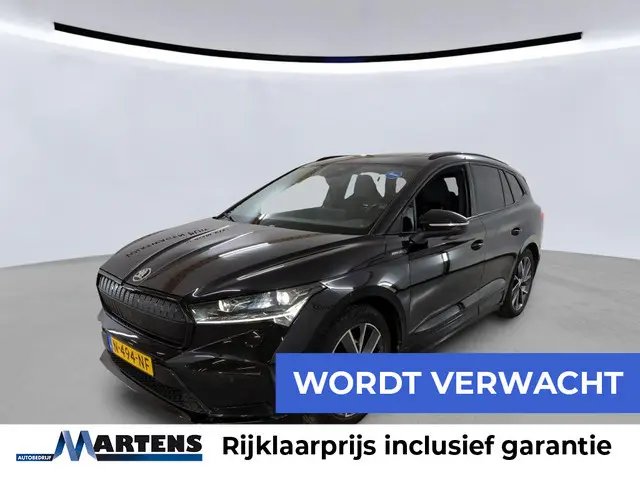 Skoda Enyaq iV 60 180pk Sportline SOH 89% Panoramadak Trekhaak Navigatie Camera