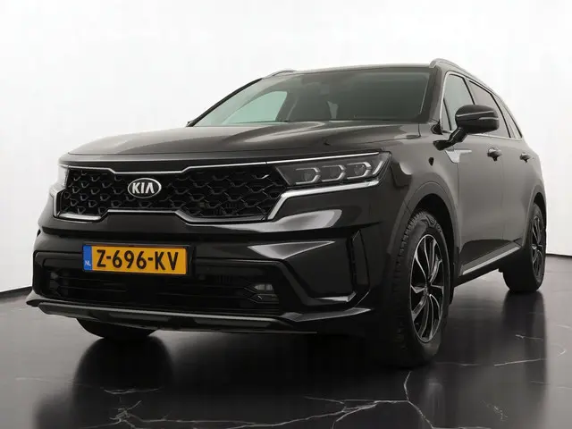 Kia Sorento 1.6 T-GDI Plug-in Hybrid 4WD Edition 7-persoons - Navigatie - Lederen bekleding - Stoelverwarming - Trekhaak - Fabrieksgarantie tot 10-2028