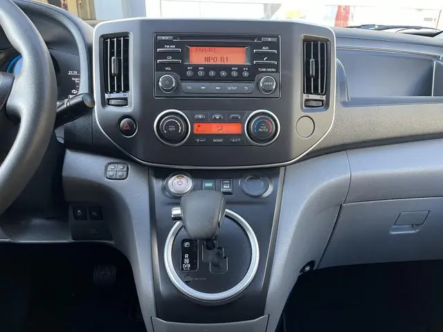 Nissan NV200