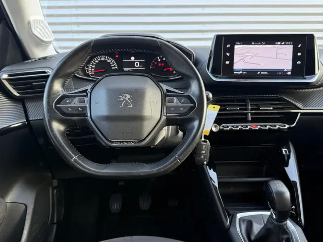 Peugeot 208 1.2 PureTech Active 2e Eigenaar|Navi|Carplay|Clima|Cruise|D-riem v.v. in 2023|N.A.P|Nieu...