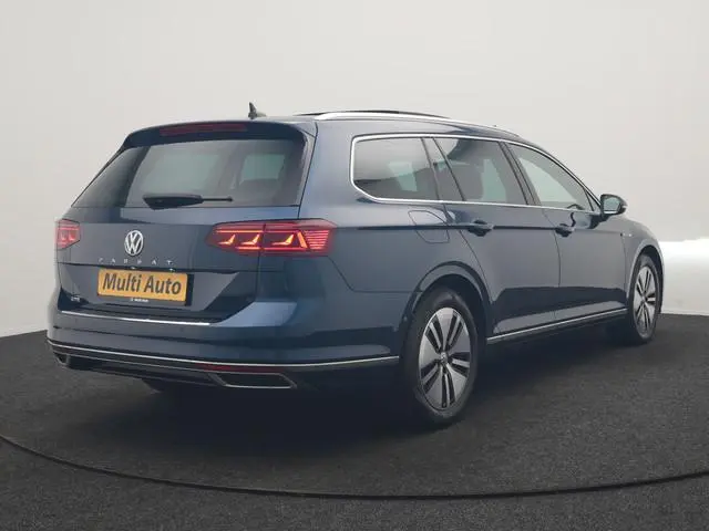Volkswagen Passat 1.4 TSI PHEV GTE Business 218pk Dealer O.H. | Trekhaak Af Fabriek | Panodak | Head...