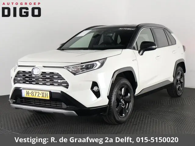 Toyota RAV4 2.5 Hybrid AWD Bi-Tone | 1650 KG trekgewicht | Trekhaak | Parkeersensoren | Apple Carpla...