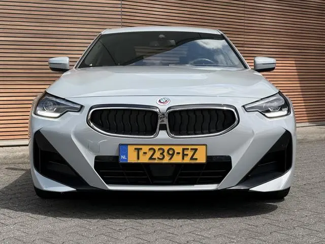 BMW 2-serie Coupé 220i M-Sport Navi / Sportstoelen / Harman/Kardon / Camera / Carplay / 19Inch