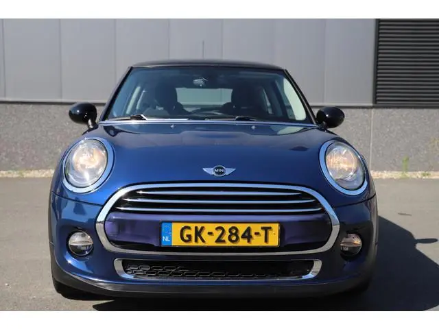 MINI Cooper 1.5 136pk *Automaat*/Chili /Cruise/Two-Tone/17"/led