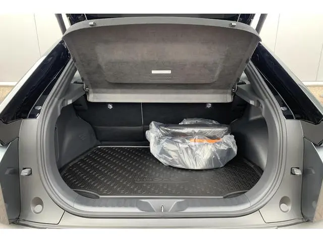 Toyota CHR +