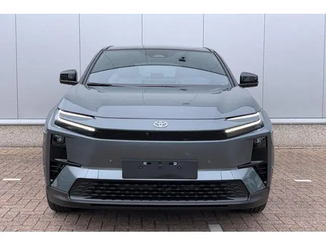 Toyota CHR +