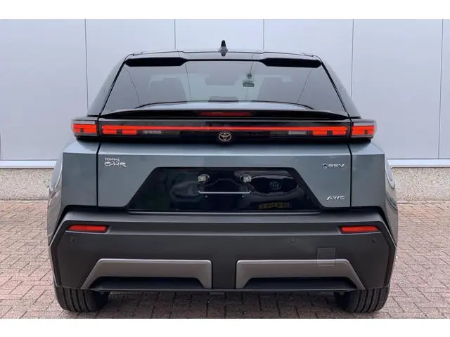 Toyota CHR +