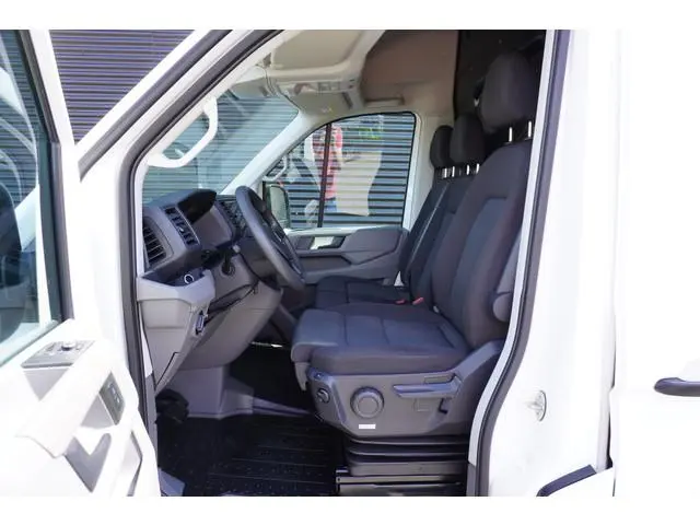 Volkswagen Crafter 180pk Automaat L3H3/L2H2 LED 2x Schuifdeur Standkachel Stoelverwarming Navigatie...