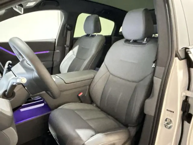 XPENG G6 RWD Standard Range 68.5 kWh | LAATSTE VOORRAAD | Premium interieur met elektr. stoelen en n...