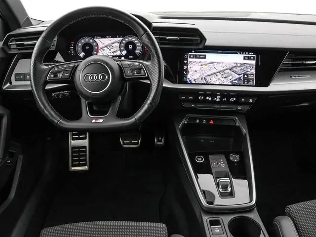 Audi A3 Sportback 35 TFSI 150pk S-tronic S edition · Apple/Android Car Play · Navigatie · Elek. Acht...