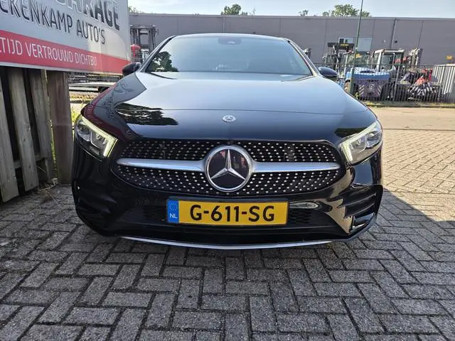 Mercedes-Benz A-klasse 200 Launch Edition Premium AMG Line 18"/Dodehoek/Keyless/360 camera/Sfeerverl...