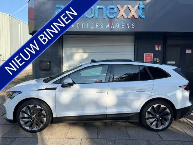 ŠKODA Enyaq iV 60 Sportline INCL 12 MAANDEN UITGEBREIDE GARANTIE AIRCO I NAV I PDC I CAMERA I SOH 91...