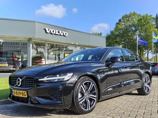 Volvo S60 T6 350PK AWD Recharge Plus Dark | BLIS | Pano | Carplay | Elektr. Stoelen | PDC V+A | ACC