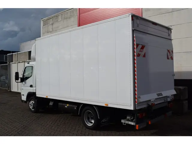 FUSO Canter