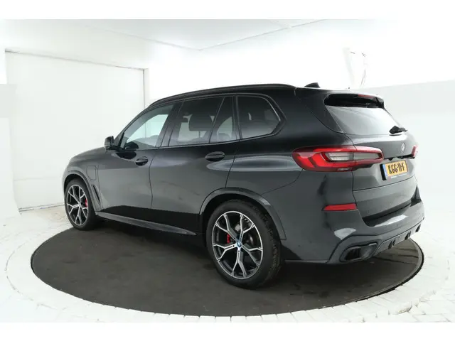 BMW X5 xDrive45e Executive Panorama Dak, Automaat, M-Sport!