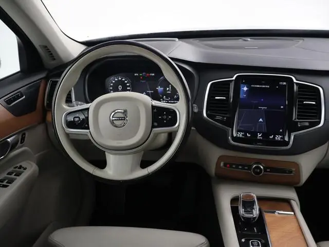 Volvo XC90 2.0 T8 RECHARGE AWD 390 PK 7P + TREKHAAK | PANORAMA | H/K | 360 CAMERA | HEAD-UP