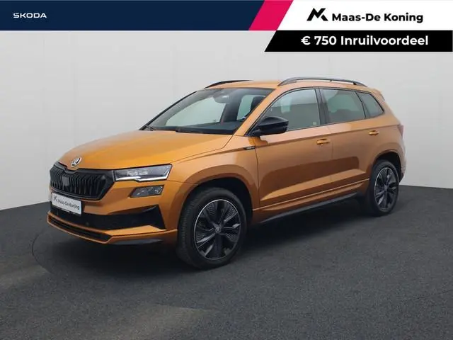 Skoda Karoq 1.5TSI/150PK ACT Sportline DSG · Navigatie · Trekhaak · Apple/Android Car Play · Camera...