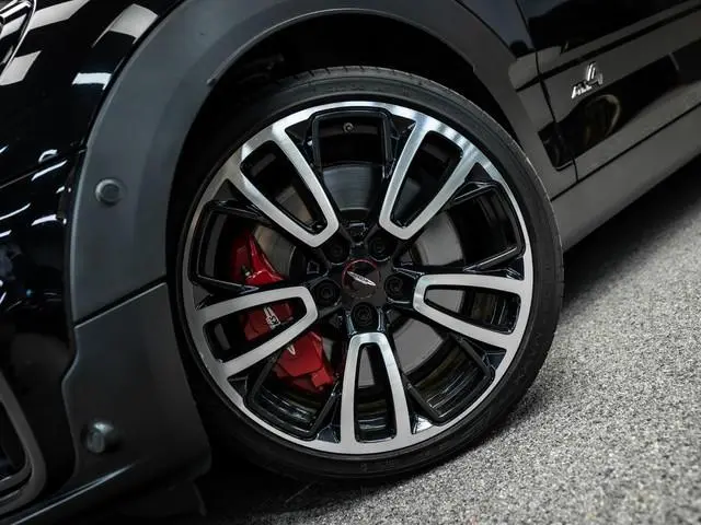 MINI Clubman 2.0 JCW ALL4 John Cooper Works | JCW | Rood dak | Sportstoelen | Stoelverwarming | Head...