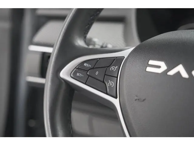 Dacia Jogger 1.6 Hybrid 140 Expression | 7 Zitplaatsen | Apple Carplay | Parkeersensoren