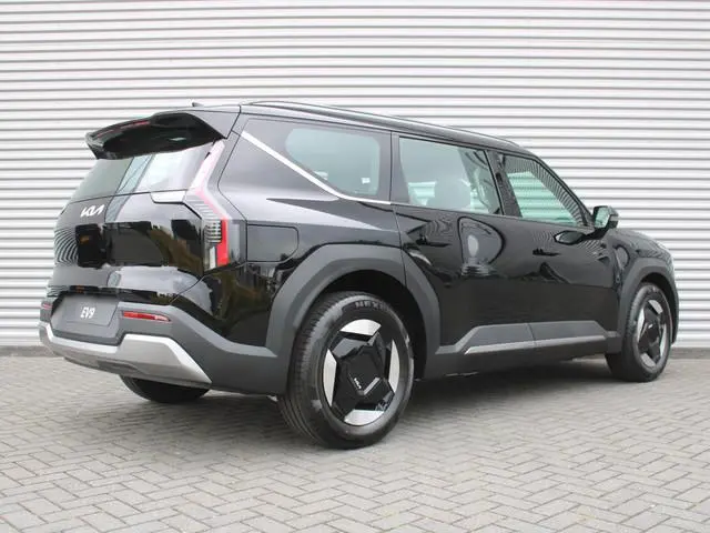 Kia EV9 First Edition 76.1 kWh | Nieuw | Direct leverbaar | Actieradius tot 443 km (WLTP) | Tot € 2....