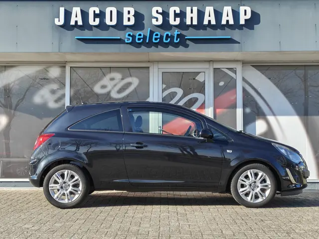 Opel Corsa 1.4-16V BlitZ / Navi / Cruise Control / 16''LM / Stoel & Stuur verwarming