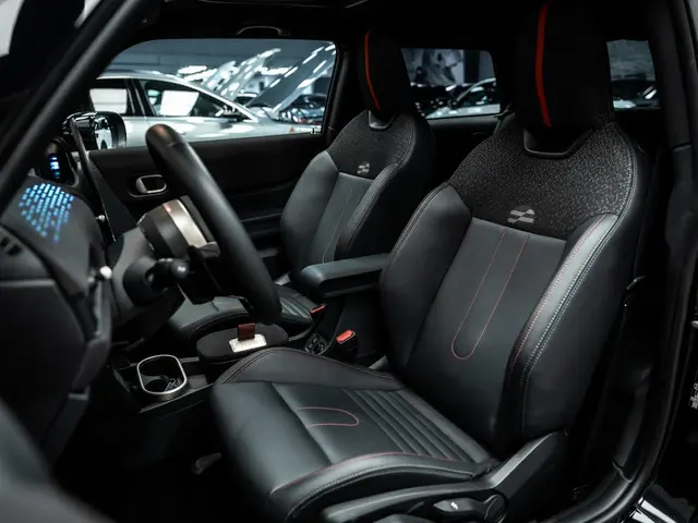 MINI Cooper C John Cooper Works M | Head-up | JCW | Stuurverwarming |Carplay | Stoelverwarming |