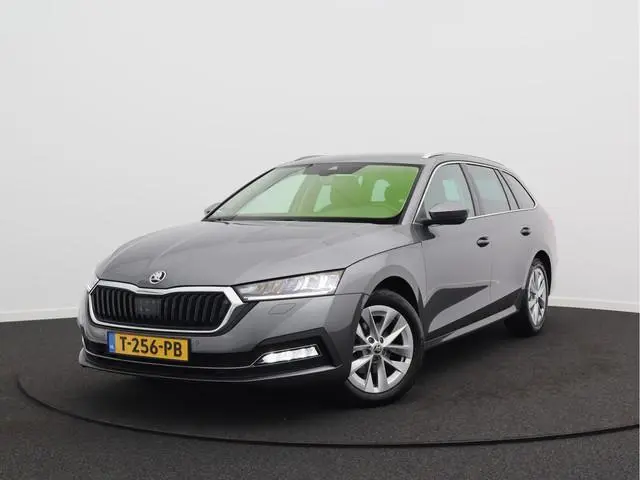 ŠKODA Octavia Combi 1.0 e-TSI Business Edition Plus/ trekhaak!