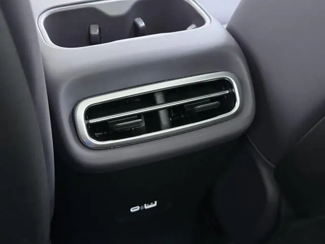 Leapmotor C10
